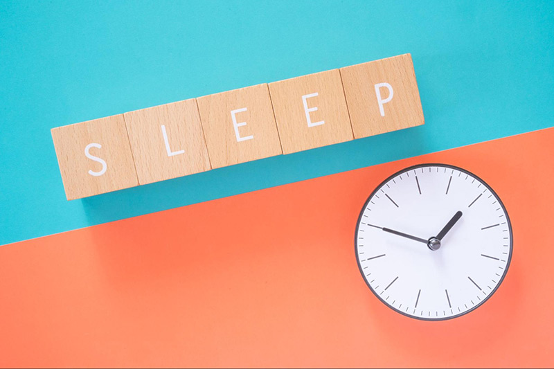 良い睡眠はダイエットのサポートに効果的！理想の時間や質を高めるコツ